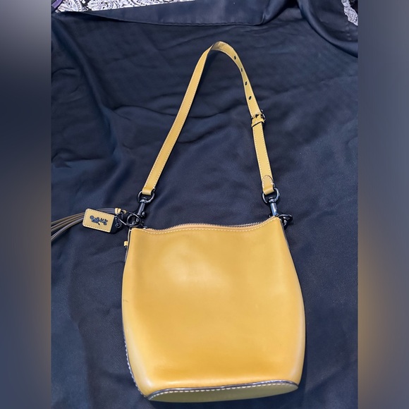 SUNSHINE Yellow COACH HOBO STYLE BAG - Picture 1 of 4